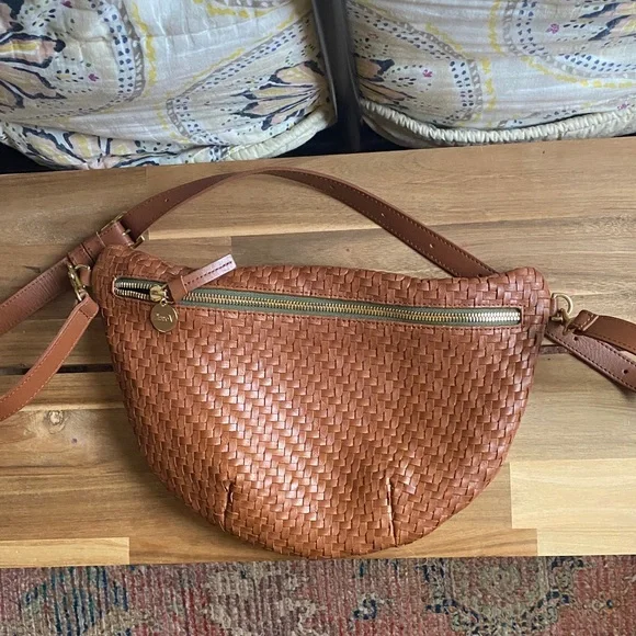 Clare V. Grande Fanny - Picture 1 of 6